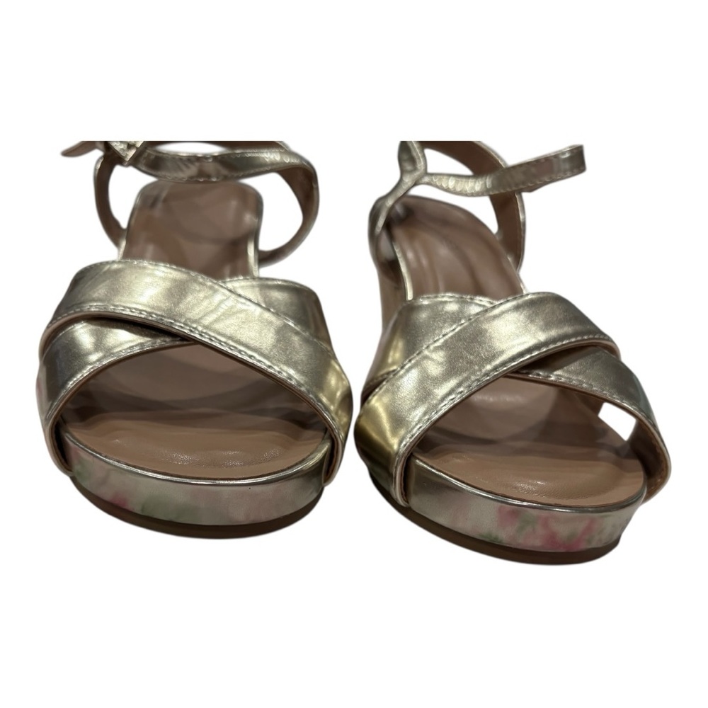 AEROSOLES Metallic Gold Women's Sandals - Picture 5 of 8